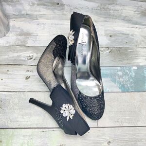 Vince Camuto 'Beauty' Heels w/ Crystal Rhinestone Lace Bow Sz 7.5 Pumps